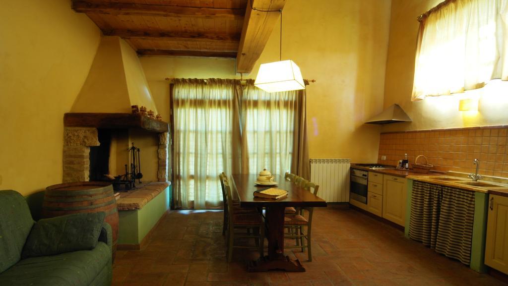 Agriturismo Podere La Marronaia 산지미냐노 객실 사진